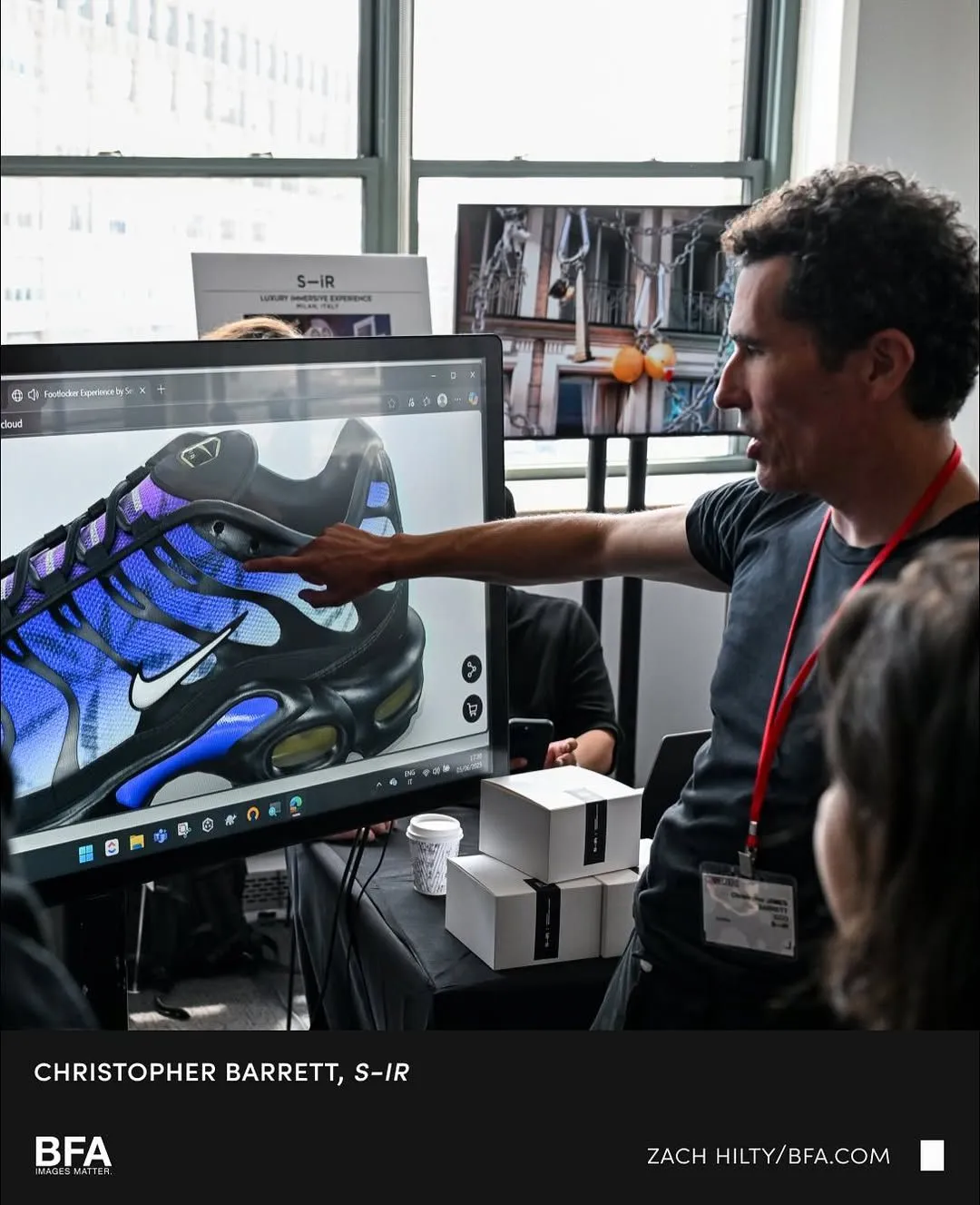 chris-doing-presentation